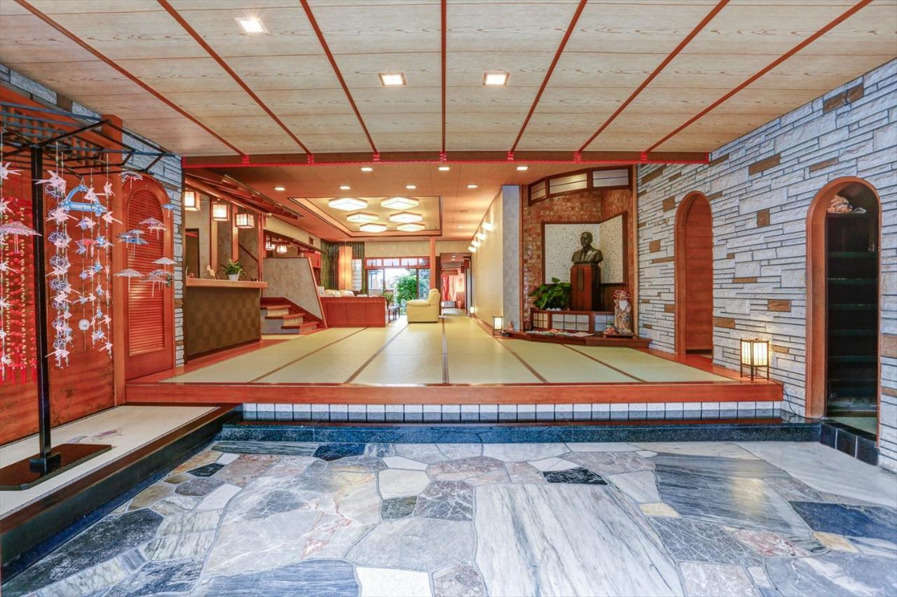Ajiro Kanko Hotel Atami  Buitenkant foto